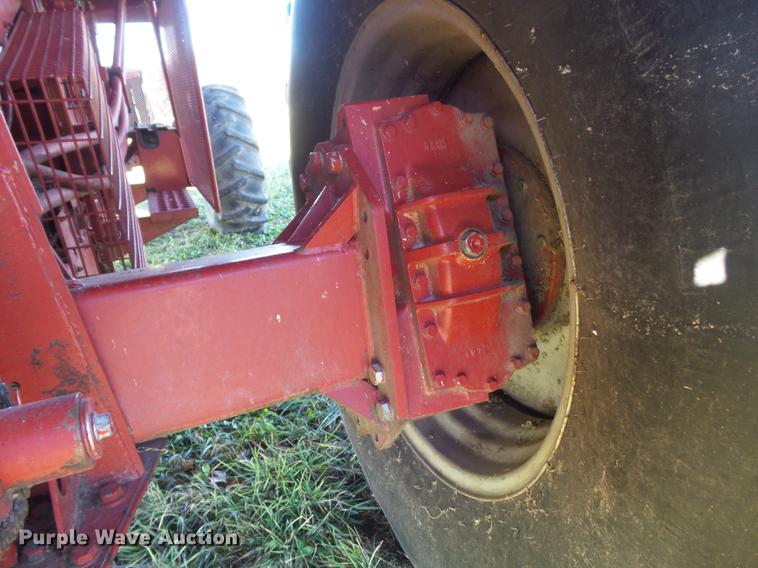 image for item DB6299 1997 Case IH 2144 combine