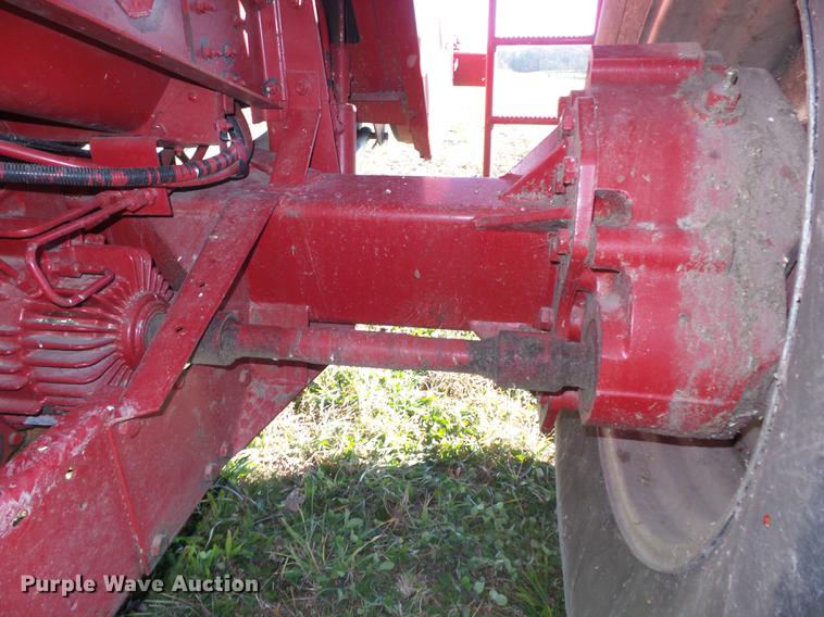 image for item DB6299 1997 Case IH 2144 combine