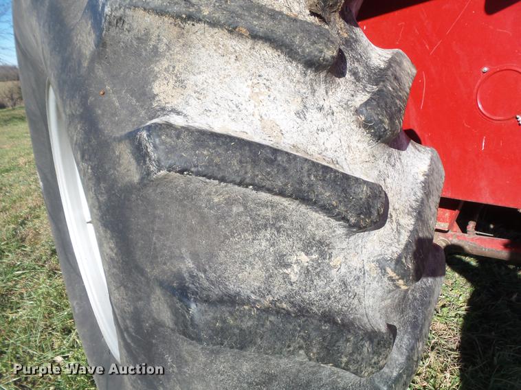 image for item DB6299 1997 Case IH 2144 combine