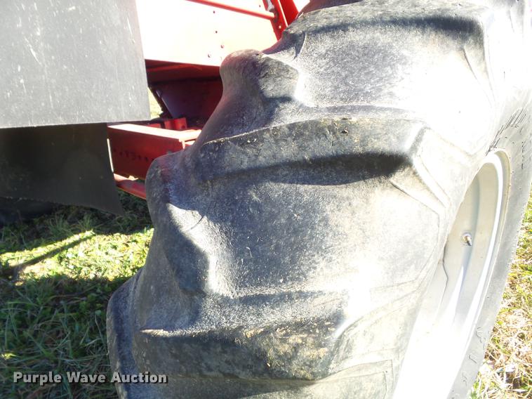 image for item DB6299 1997 Case IH 2144 combine