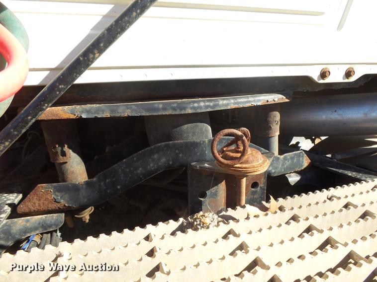 image for item DB7339 1999 Mack CH613 semi truck