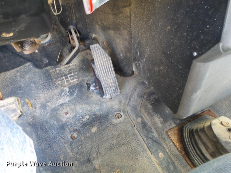 image for item DB7339 1999 Mack CH613 semi truck