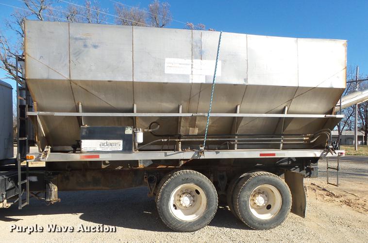 image for item DB7340 1994 International 9400 fertilizer tender truck