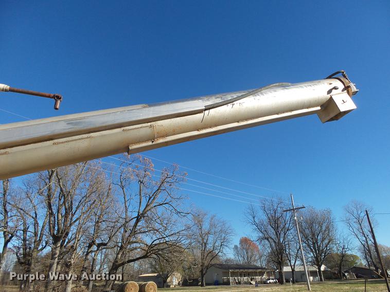 image for item DB7340 1994 International 9400 fertilizer tender truck