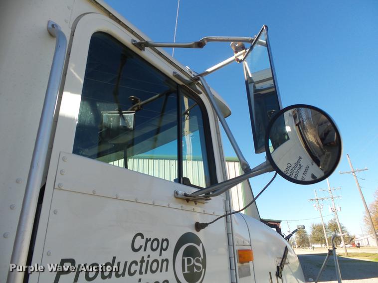 image for item DB7340 1994 International 9400 fertilizer tender truck