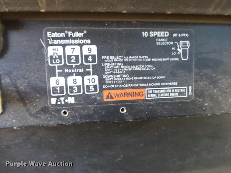 image for item DB7340 1994 International 9400 fertilizer tender truck