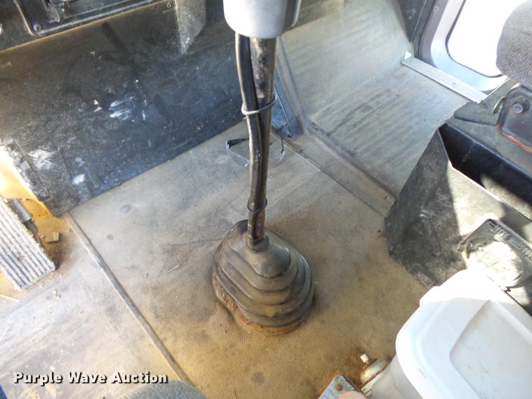 image for item DB7340 1994 International 9400 fertilizer tender truck