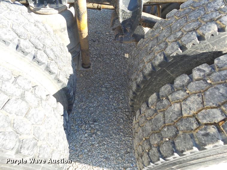 image for item DB7341 1998 Mack CH613 semi truck