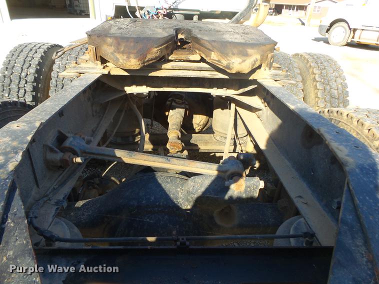 image for item DB7341 1998 Mack CH613 semi truck