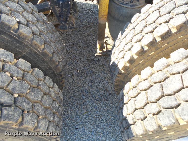 image for item DB7341 1998 Mack CH613 semi truck