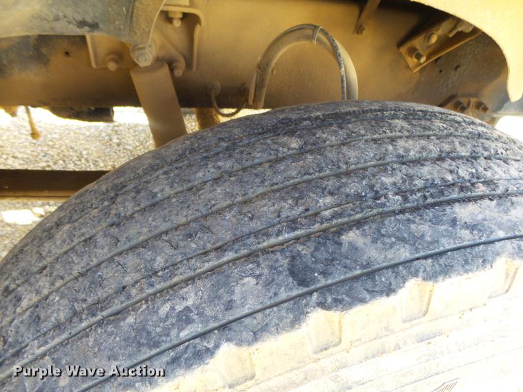 image for item DB7341 1998 Mack CH613 semi truck