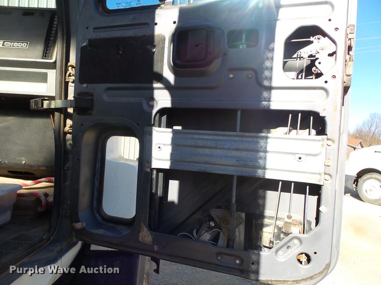 image for item DB7341 1998 Mack CH613 semi truck