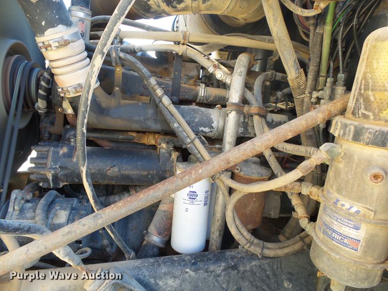 image for item DB7341 1998 Mack CH613 semi truck