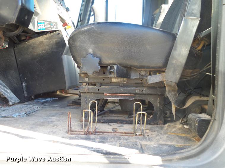 image for item DB7341 1998 Mack CH613 semi truck