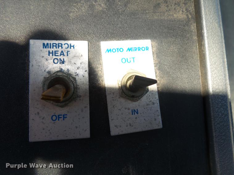 image for item DB7341 1998 Mack CH613 semi truck