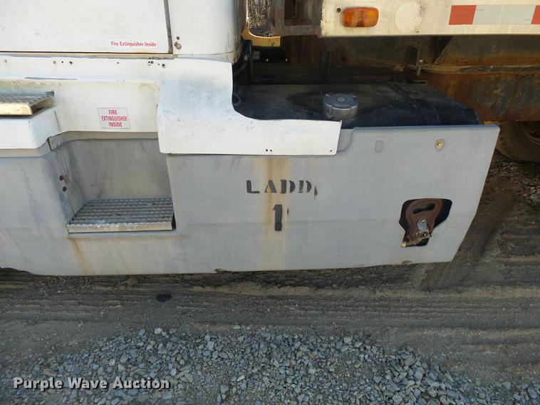 image for item DB7342 1990 International 8300 fertilizer tender truck