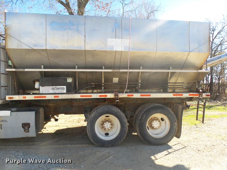 image for item DB7342 1990 International 8300 fertilizer tender truck