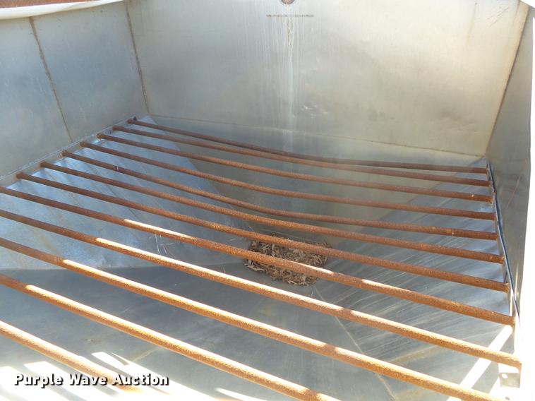 image for item DB7342 1990 International 8300 fertilizer tender truck