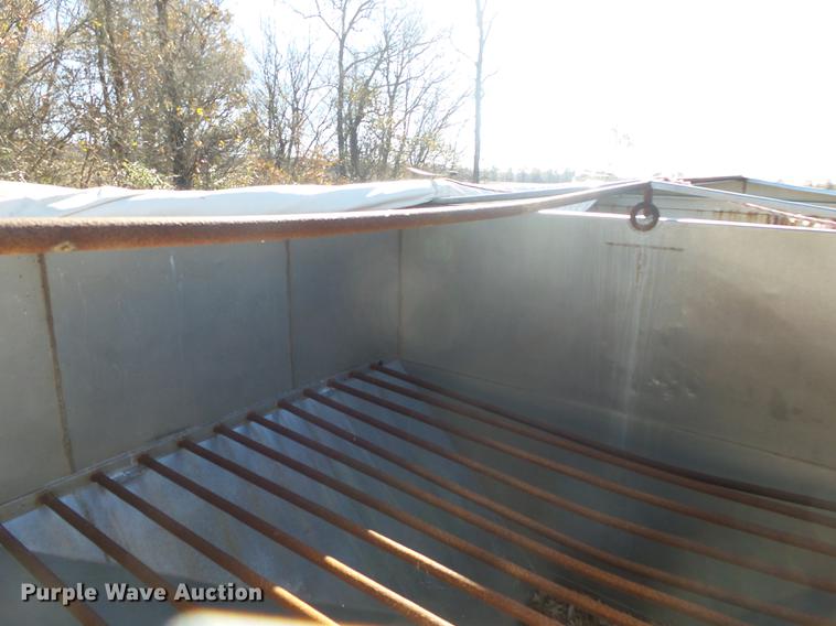 image for item DB7342 1990 International 8300 fertilizer tender truck