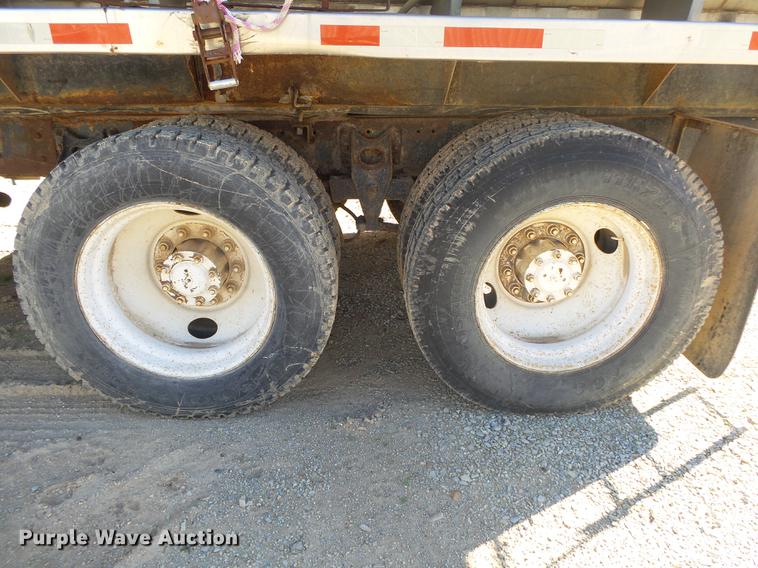 image for item DB7342 1990 International 8300 fertilizer tender truck