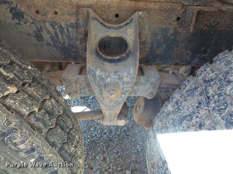 image for item DB7342 1990 International 8300 fertilizer tender truck