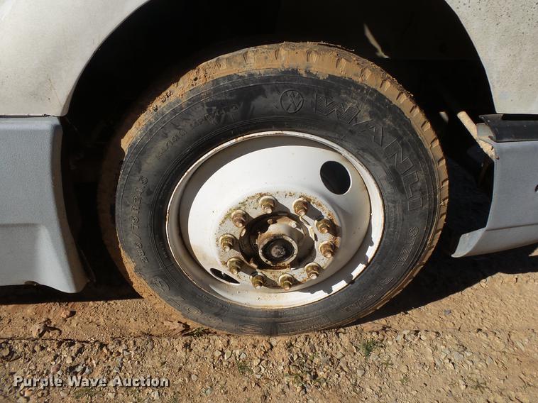 image for item DB7342 1990 International 8300 fertilizer tender truck