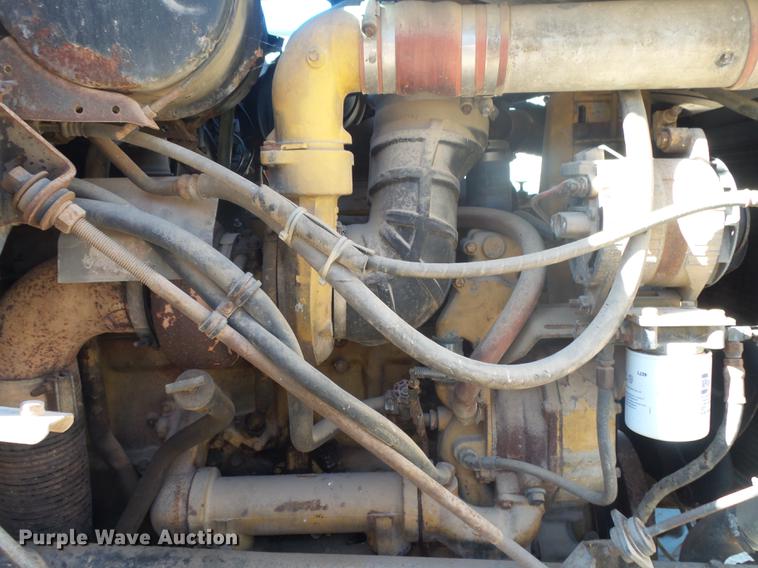 image for item DB7342 1990 International 8300 fertilizer tender truck