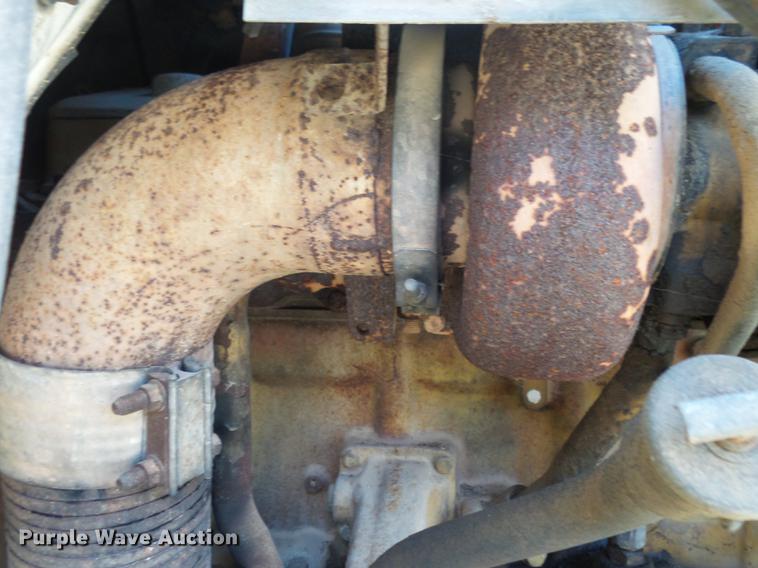 image for item DB7342 1990 International 8300 fertilizer tender truck