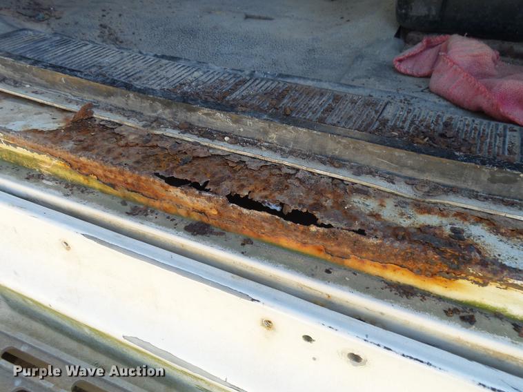 image for item DB7342 1990 International 8300 fertilizer tender truck