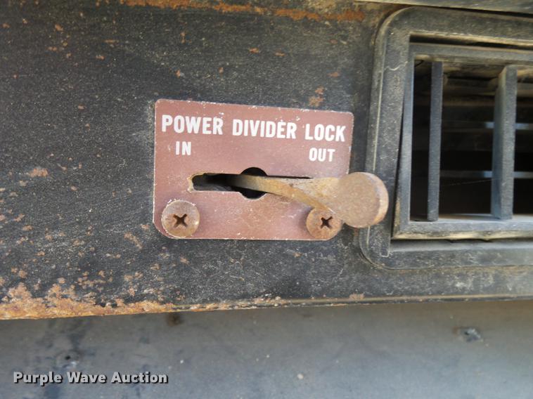 image for item DB7342 1990 International 8300 fertilizer tender truck