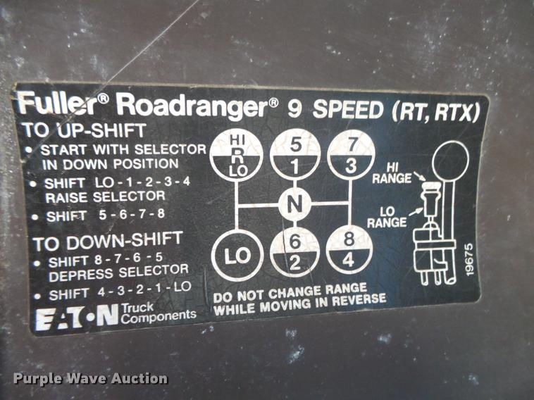 image for item DB7343 1988 International S2200 fertilizer tender truck