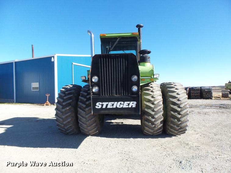 image for item DB9903 1979 Steiger Panther III ST310 4WD tractor
