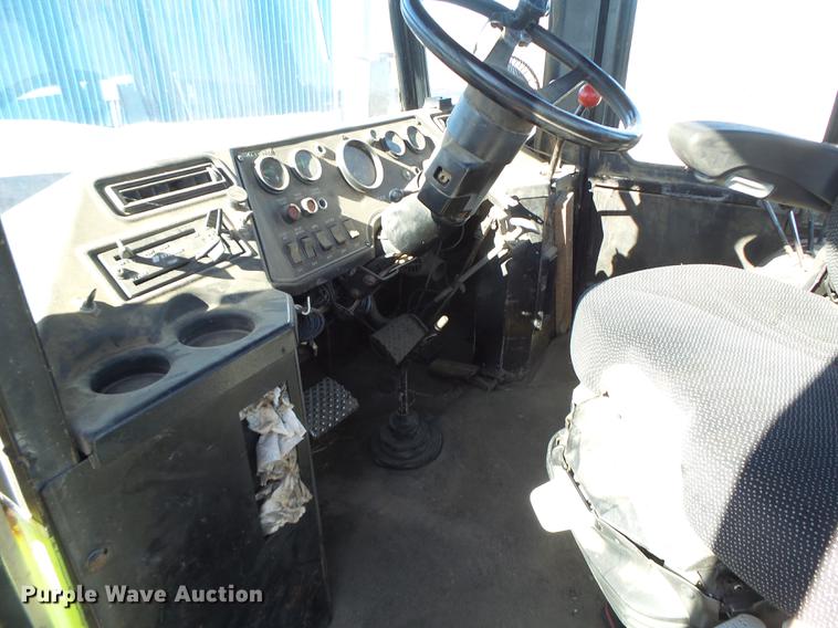 image for item DB9903 1979 Steiger Panther III ST310 4WD tractor