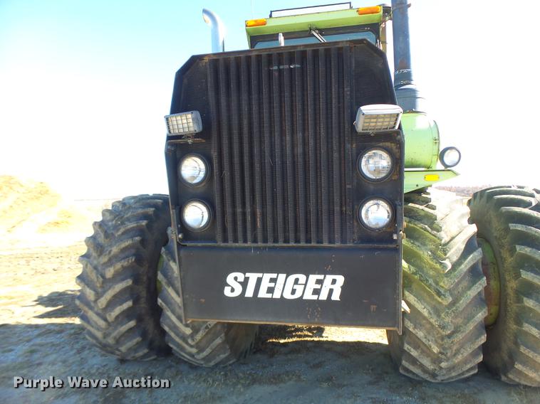 image for item DB9904 1979 Steiger Panther III ST310 4WD tractor