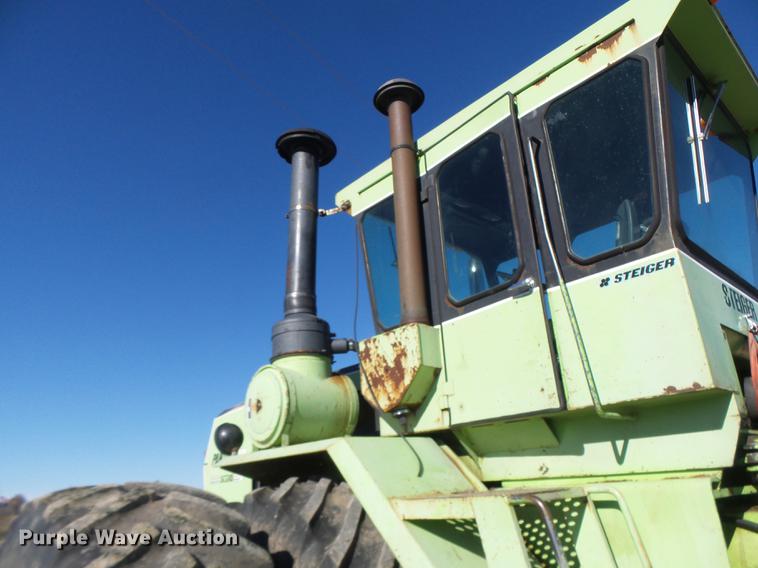 image for item DB9904 1979 Steiger Panther III ST310 4WD tractor