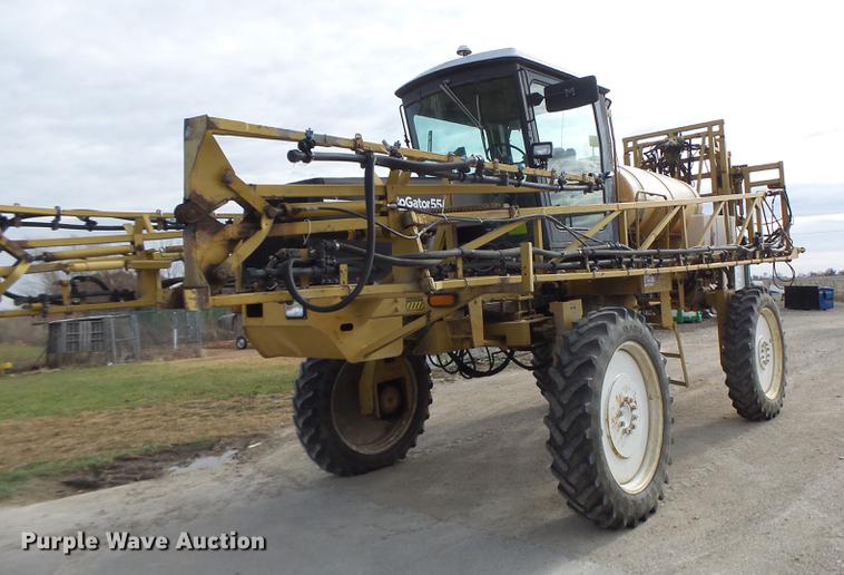 image for item DB9905 1997 Rogator 554 self-propelled sprayer