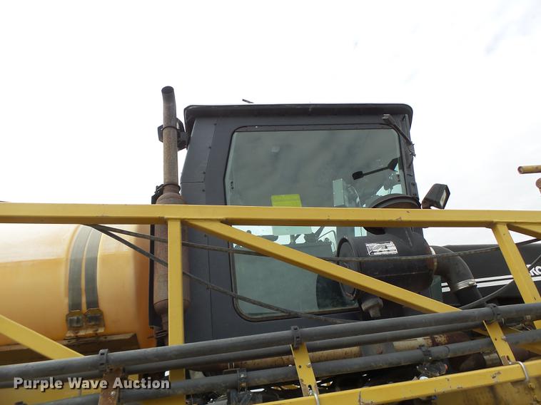 image for item DB9905 1997 Rogator 554 self-propelled sprayer