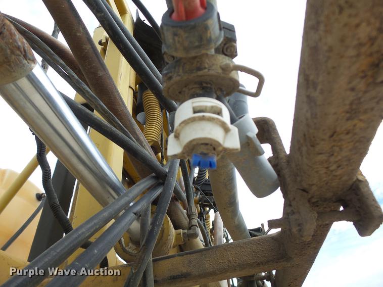 image for item DB9905 1997 Rogator 554 self-propelled sprayer