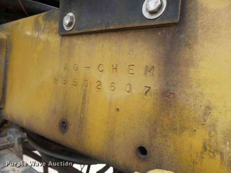 image for item DB9905 1997 Rogator 554 self-propelled sprayer