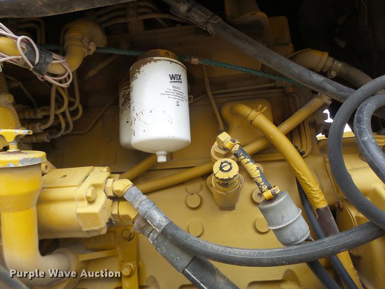 image for item DB9905 1997 Rogator 554 self-propelled sprayer