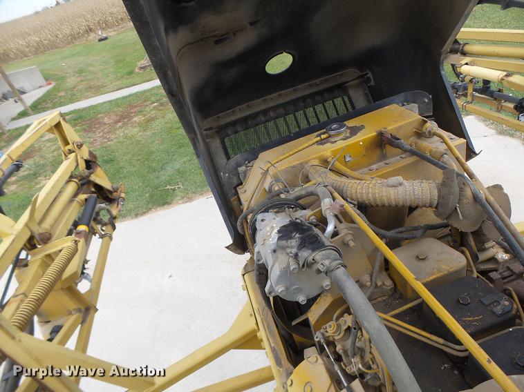 image for item DB9905 1997 Rogator 554 self-propelled sprayer