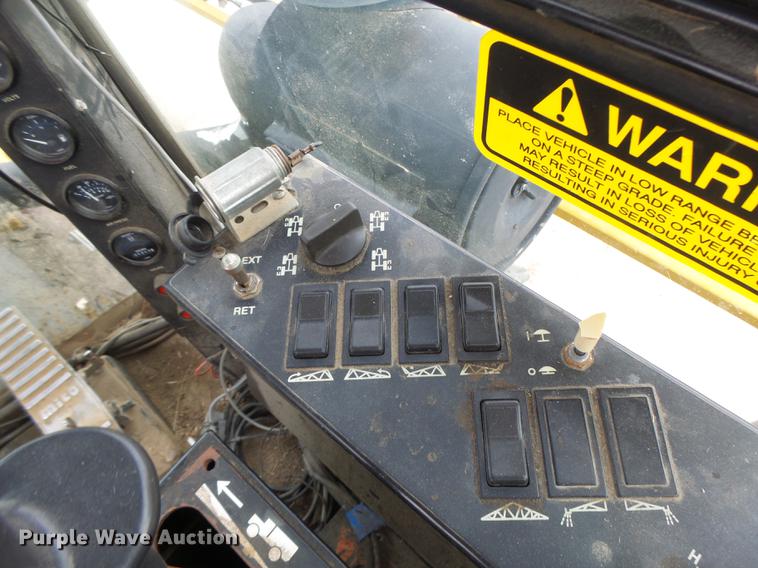 image for item DB9905 1997 Rogator 554 self-propelled sprayer