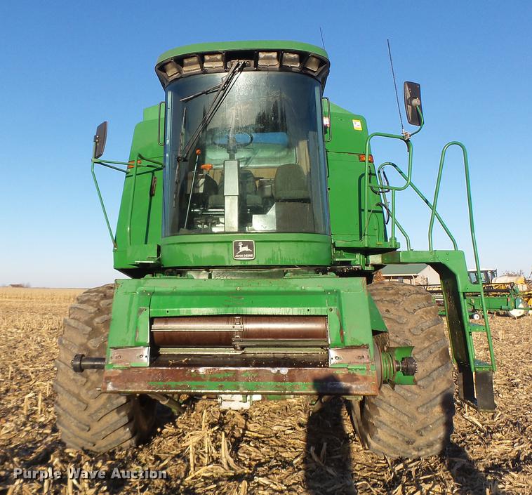image for item DB9908 1990 John Deere 9500 RWA combine