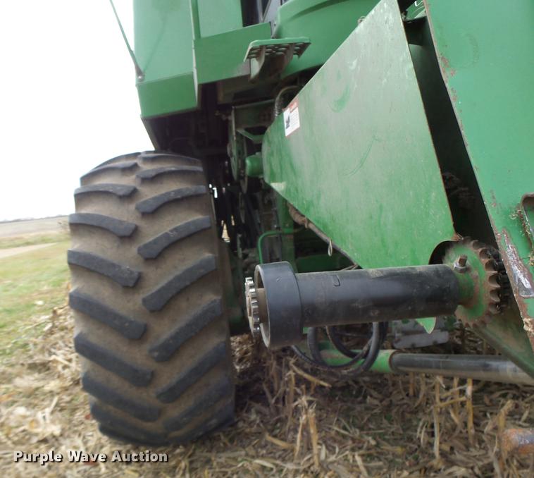 image for item DB9908 1990 John Deere 9500 RWA combine