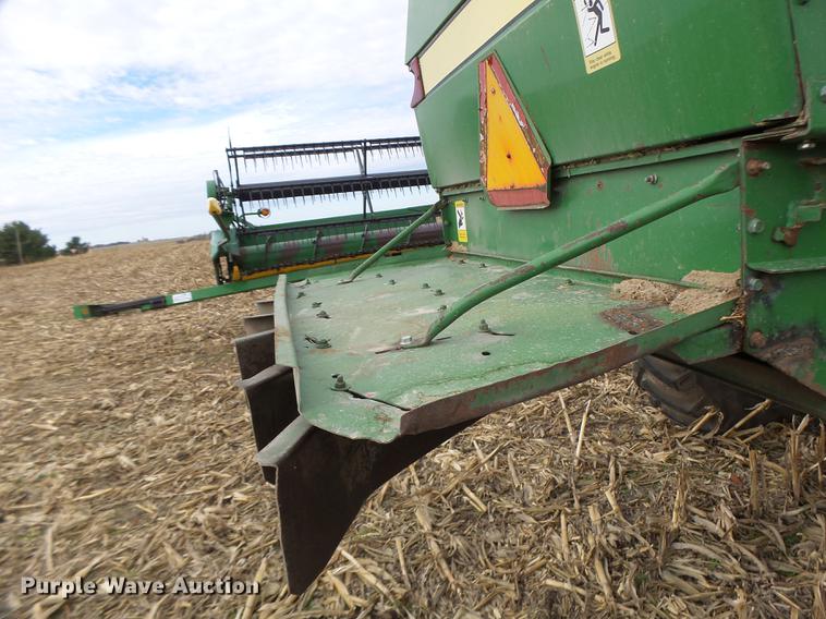 image for item DB9908 1990 John Deere 9500 RWA combine