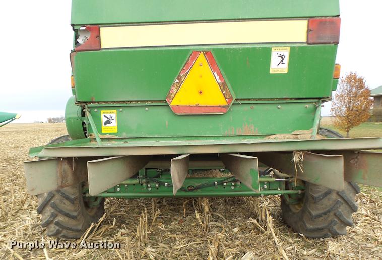 image for item DB9908 1990 John Deere 9500 RWA combine