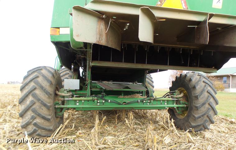 image for item DB9908 1990 John Deere 9500 RWA combine