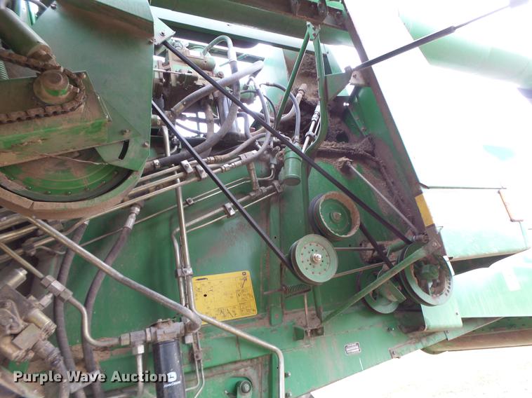 image for item DB9908 1990 John Deere 9500 RWA combine
