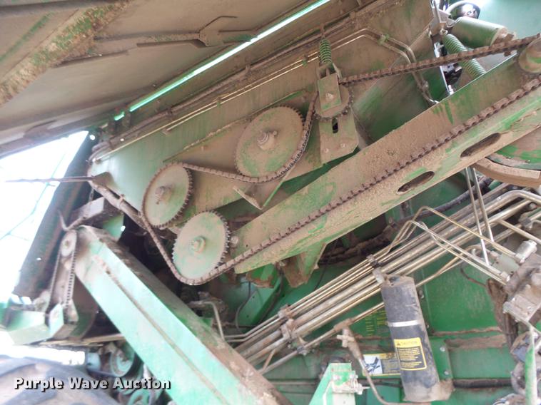 image for item DB9908 1990 John Deere 9500 RWA combine