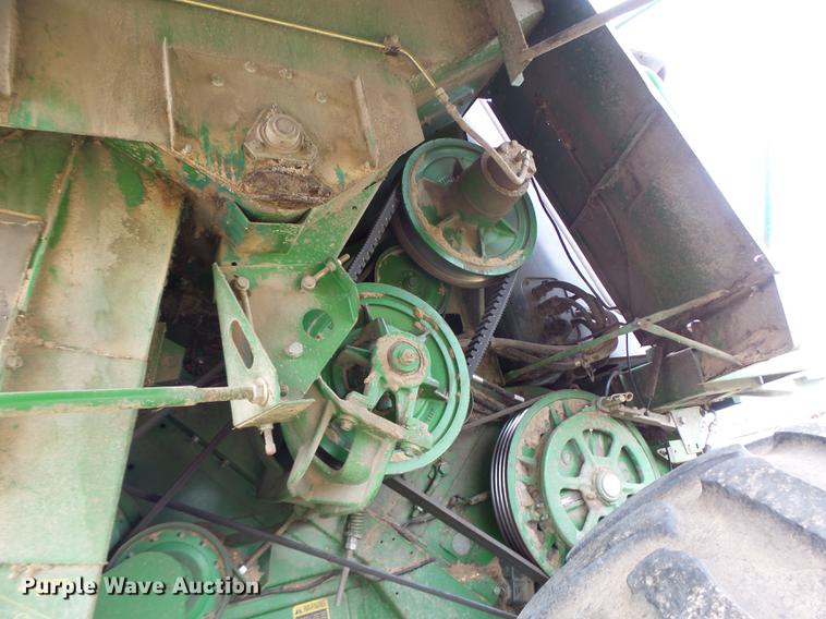 image for item DB9908 1990 John Deere 9500 RWA combine